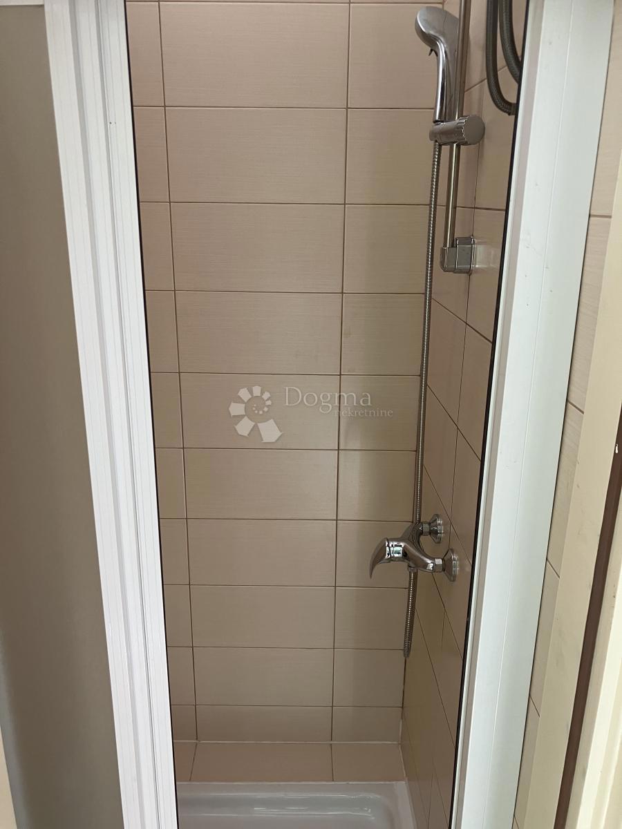 Allogio Školjić, Rijeka, 29,18m2