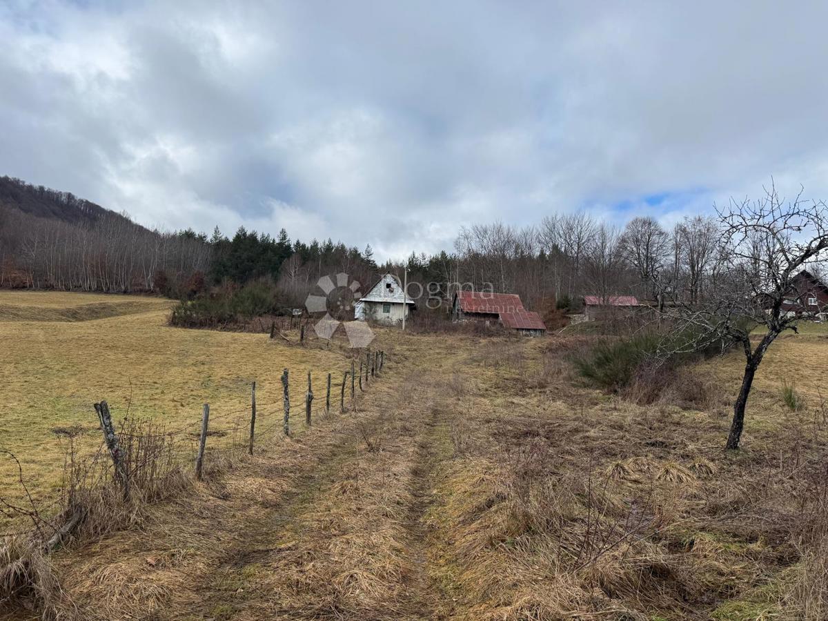 Casa Donje Pazarište, Gospić - Okolica, 100m2