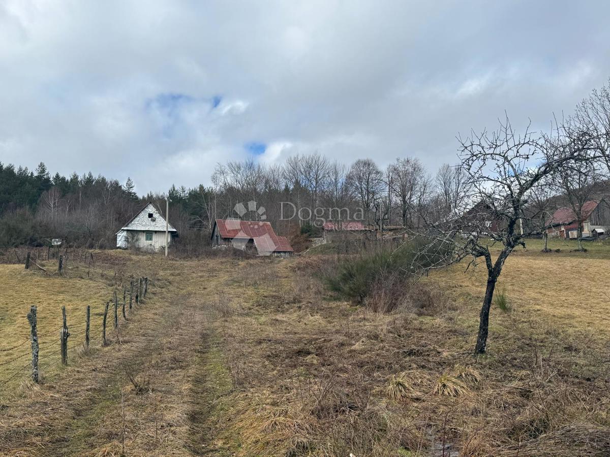 Casa Donje Pazarište, Gospić - Okolica, 100m2