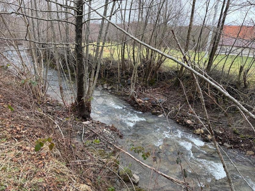 Casa Donje Pazarište, Gospić - Okolica, 100m2