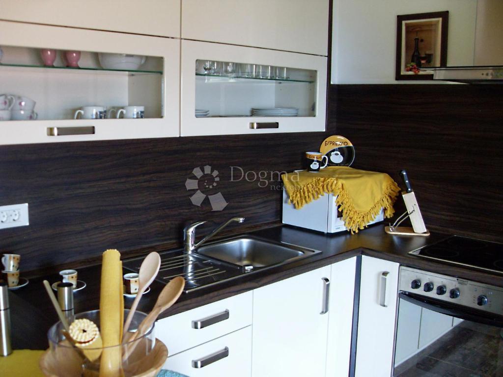 Casa Novi Vinodolski, 262m2