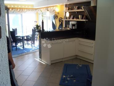 Casa Novi Vinodolski, 262m2