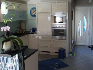 Casa Novi Vinodolski, 262m2