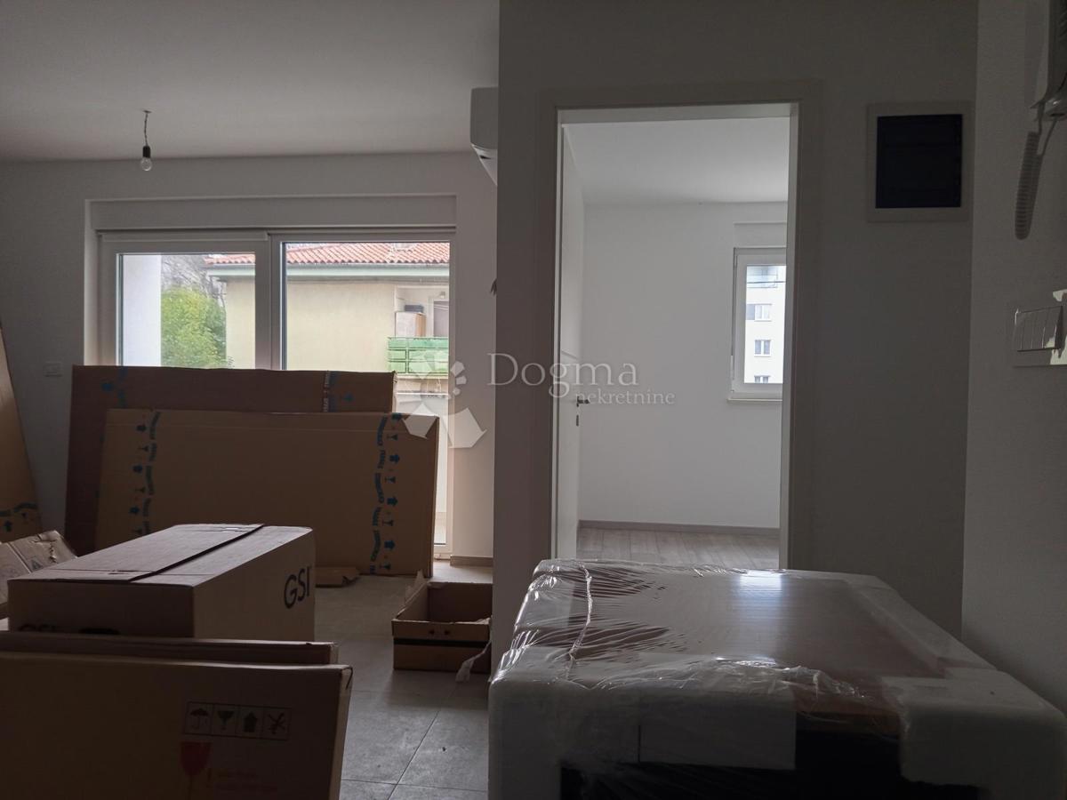 Allogio Centar, Pula, 54m2