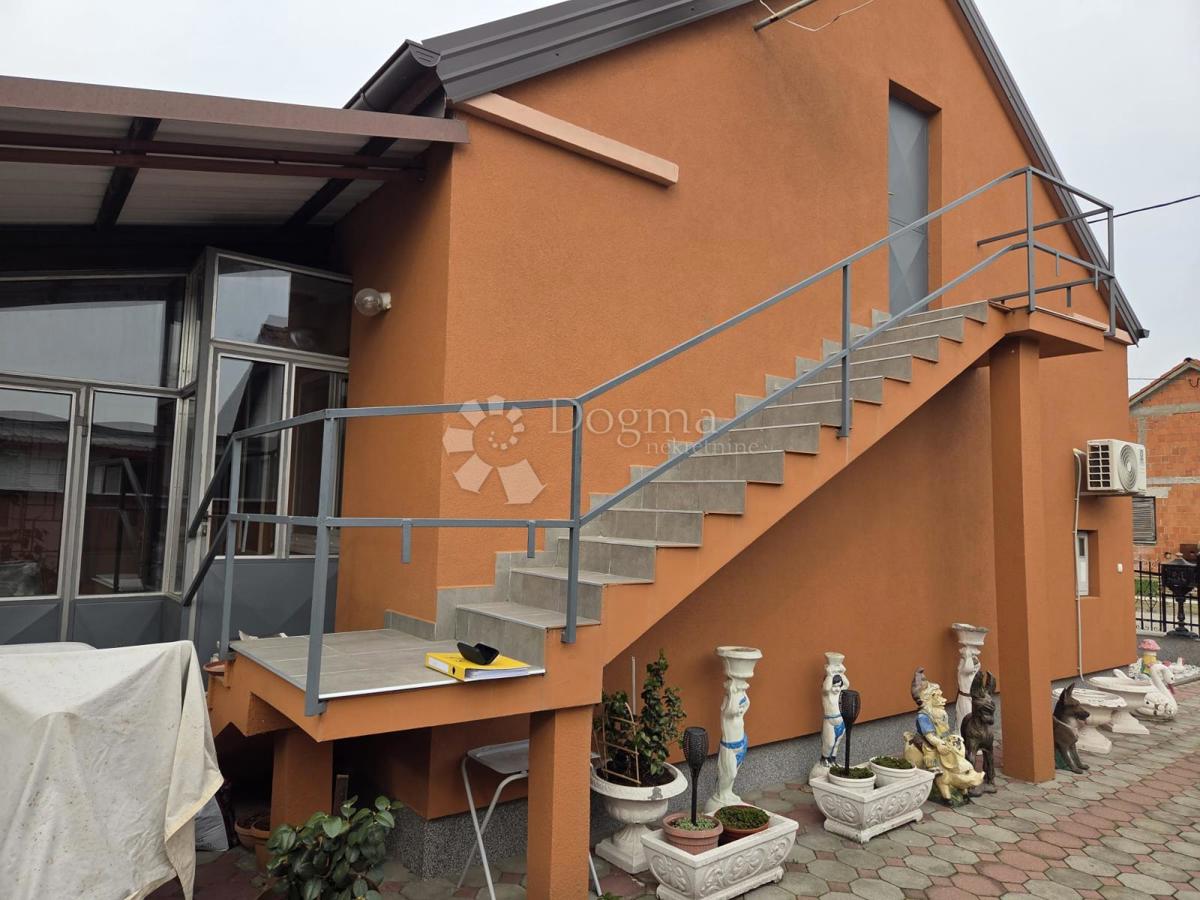 Casa Mitnica, Vukovar, 151m2