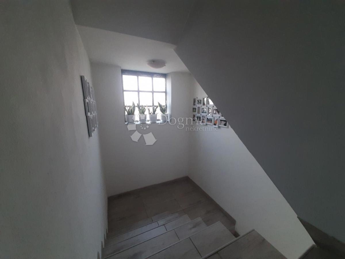 Casa Gornja Bistra, Bistra, 208m2