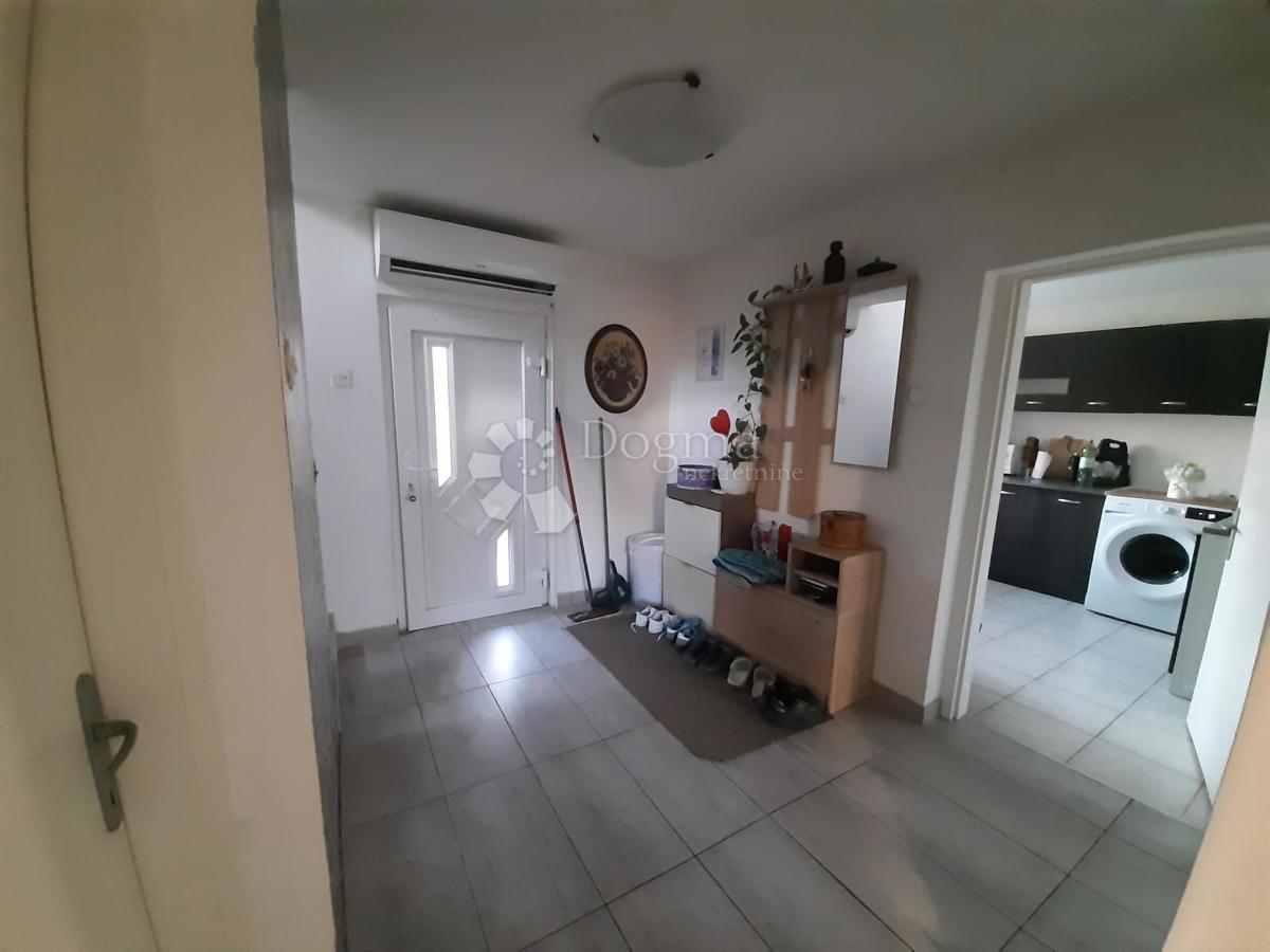 Casa Gornja Bistra, Bistra, 208m2