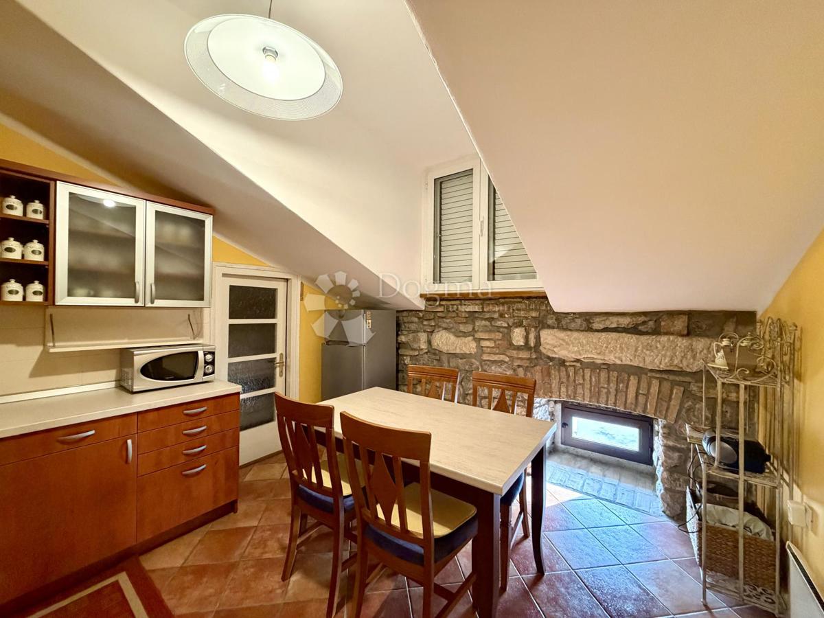 Allogio Centar, Rijeka, 58m2