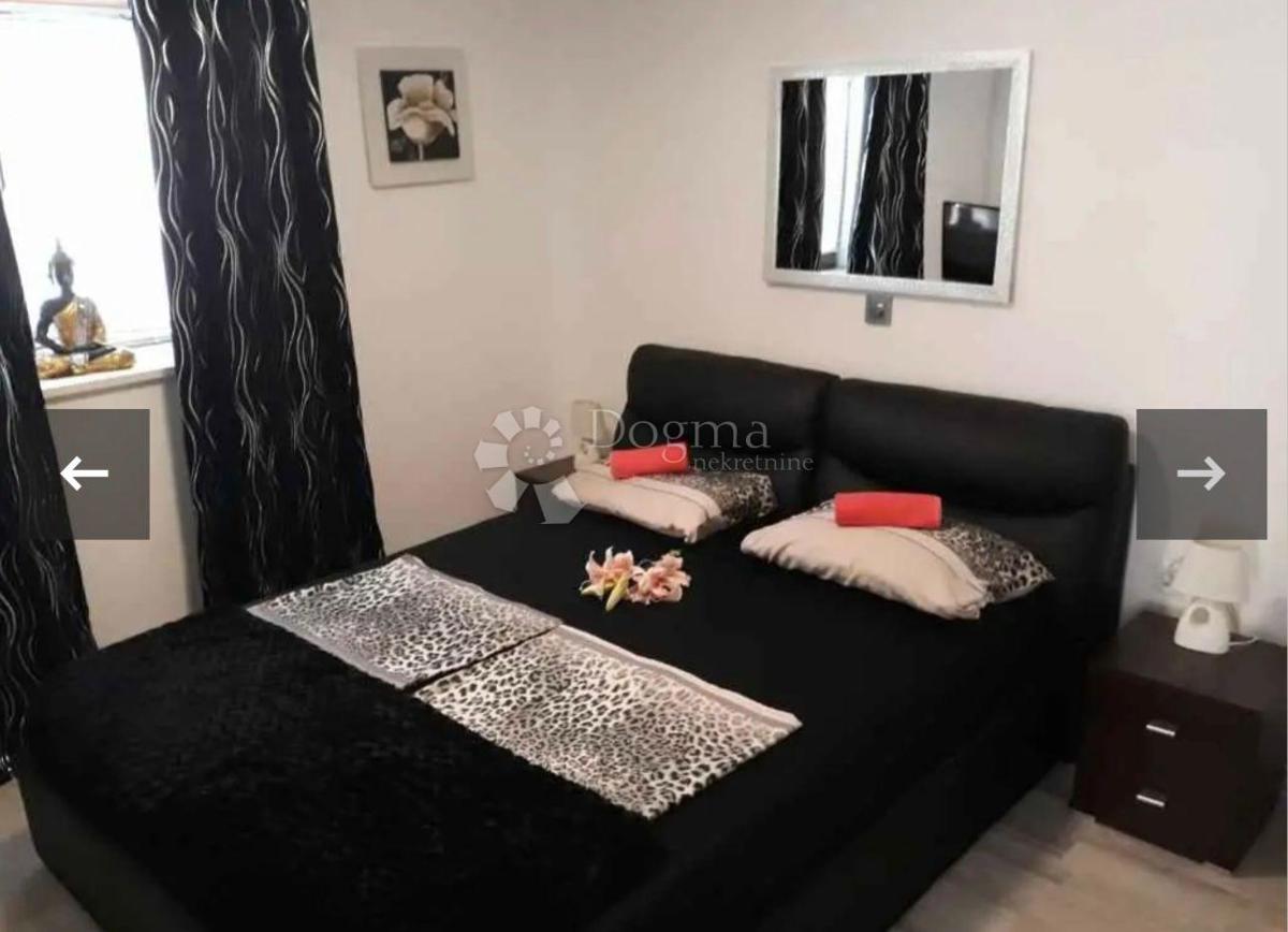 Casa Okrug Gornji, Okrug, 82m2