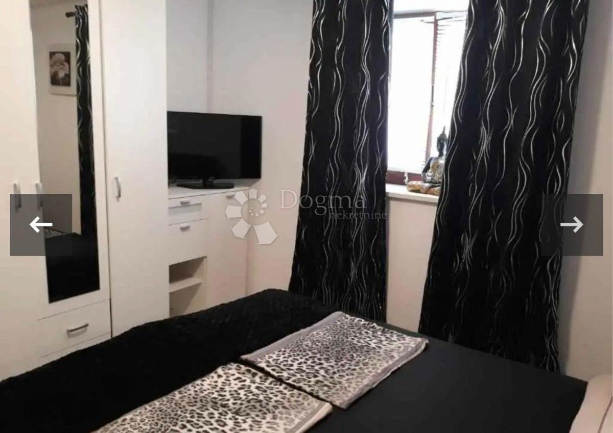 Casa Okrug Gornji, Okrug, 82m2