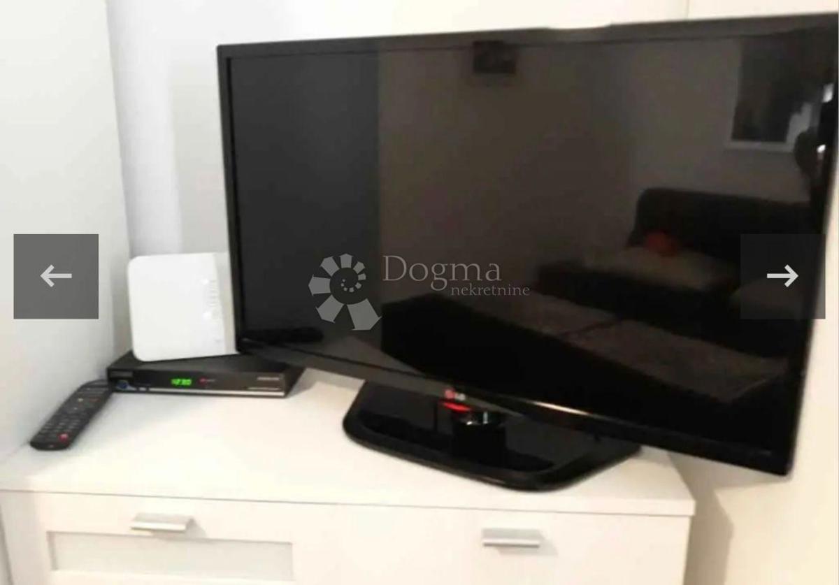 Casa Okrug Gornji, Okrug, 82m2