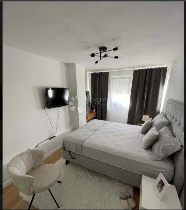 Allogio Baldekin, Šibenik, 42,62m2