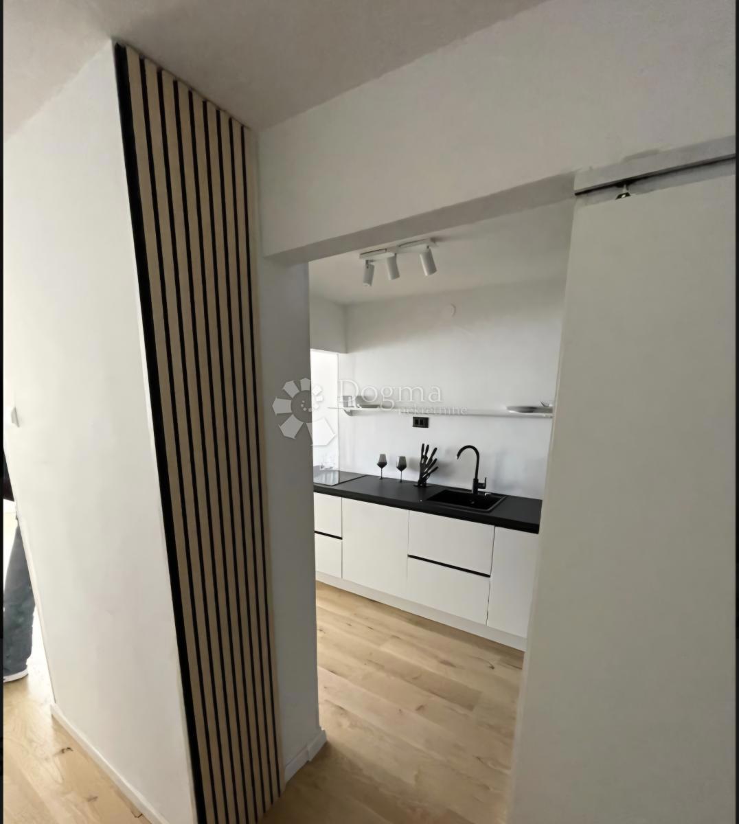 Allogio Baldekin, Šibenik, 42,62m2