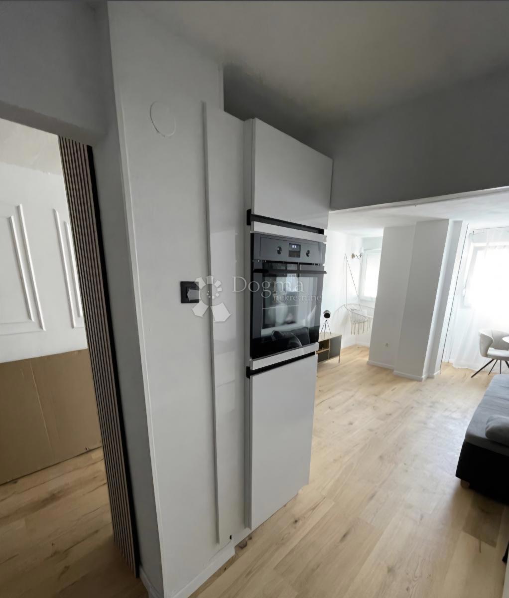 Allogio Baldekin, Šibenik, 42,62m2