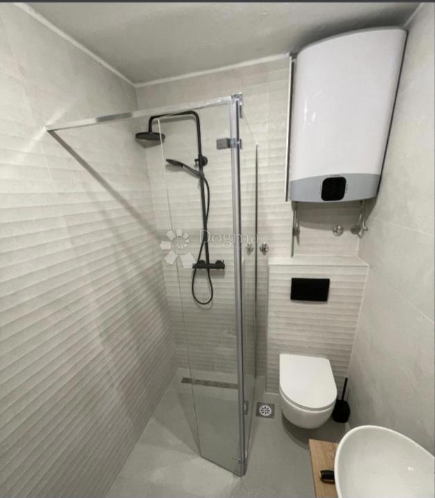 Allogio Baldekin, Šibenik, 42,62m2