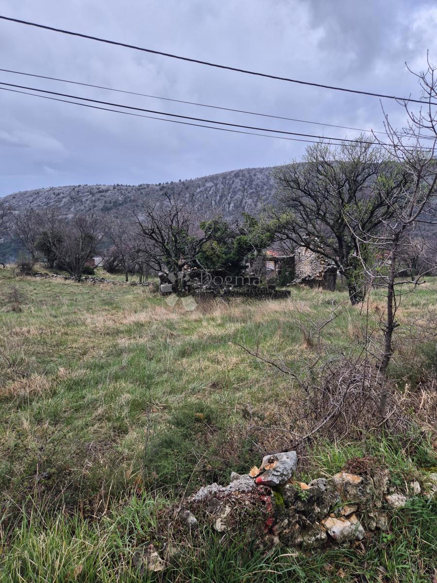 Terreno edificabile Bribir, Vinodolska Općina, 961m2