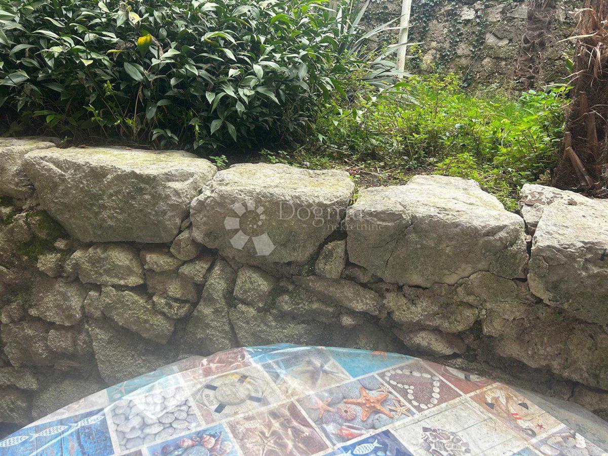 Allogio Centar, Rijeka, 76,38m2