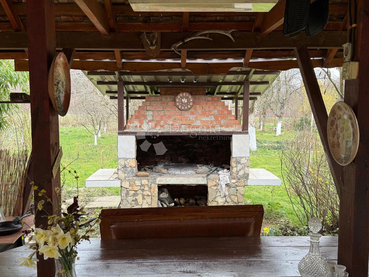 Casa Brušane, Gospić - Okolica, 100m2