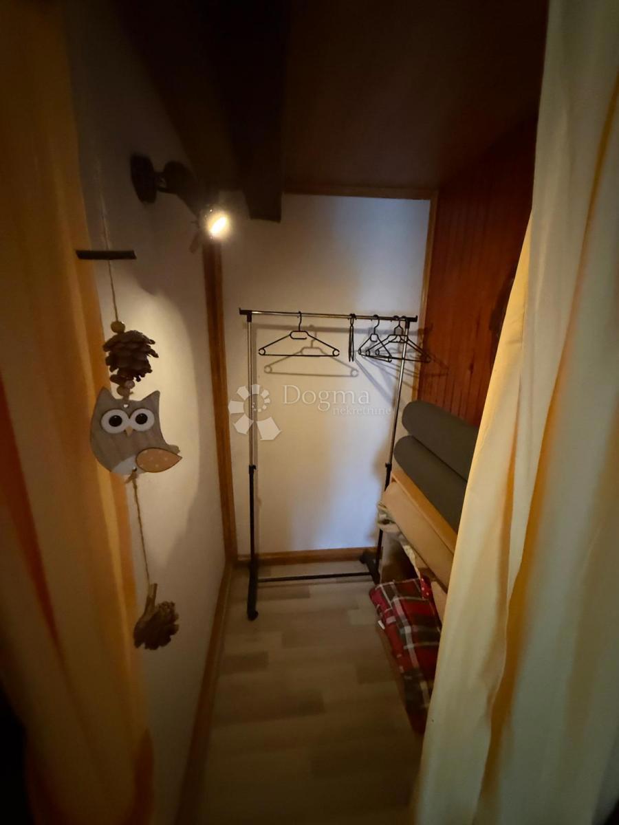 Casa Brušane, Gospić - Okolica, 100m2