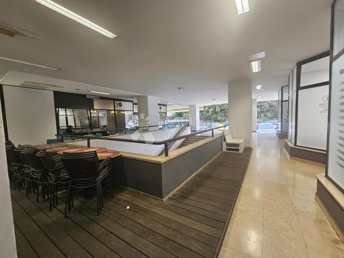 Locale commerciale Turnić, Rijeka, 33m2