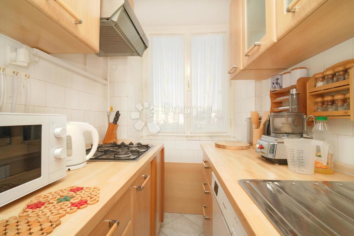 Allogio Centar, Pula, 85,90m2