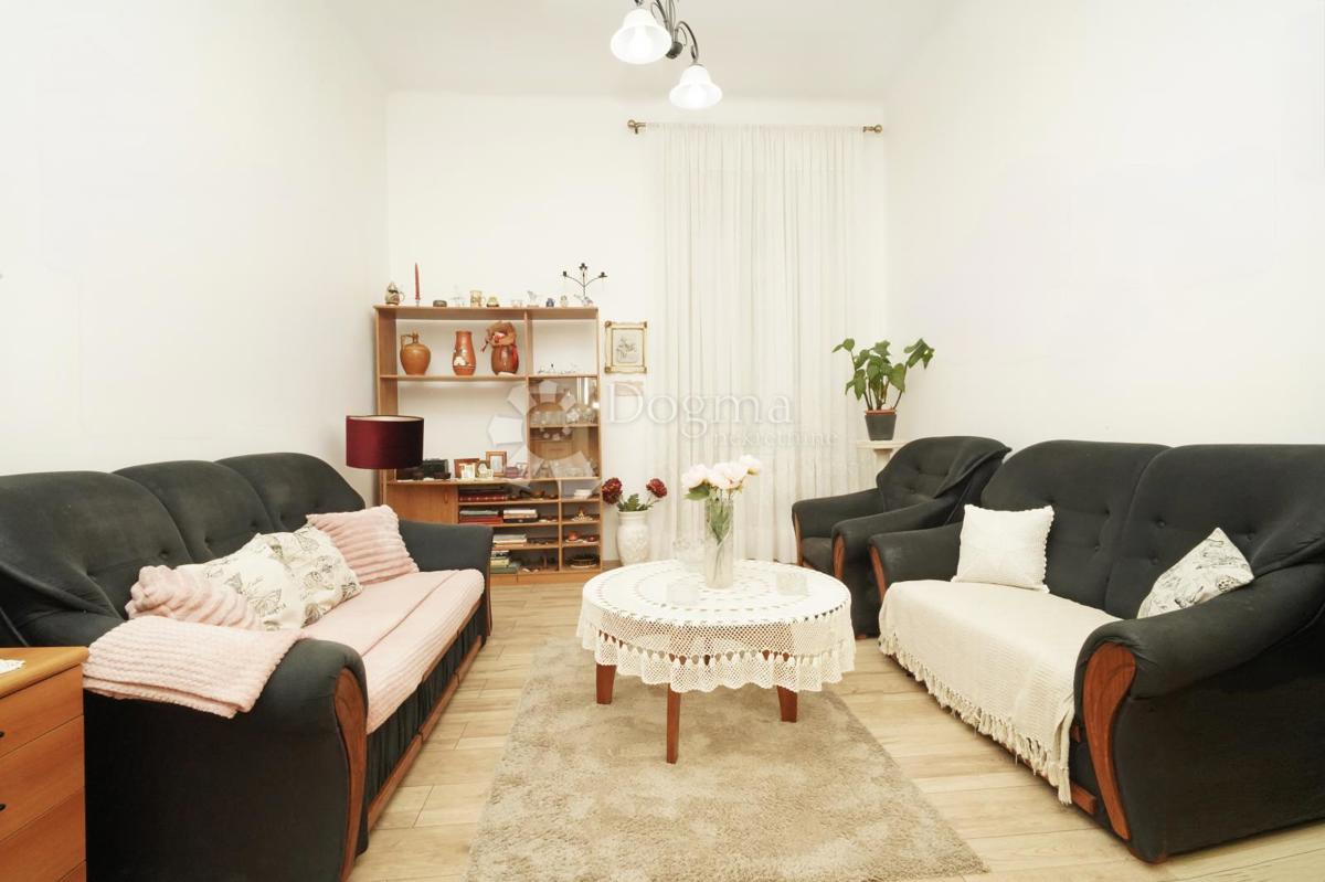 Allogio Centar, Pula, 85,90m2