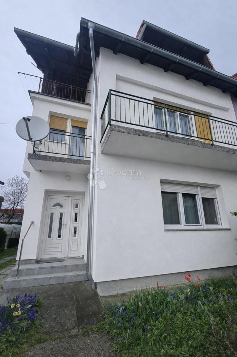 Casa Sesvetska sela, Sesvete, 200m2