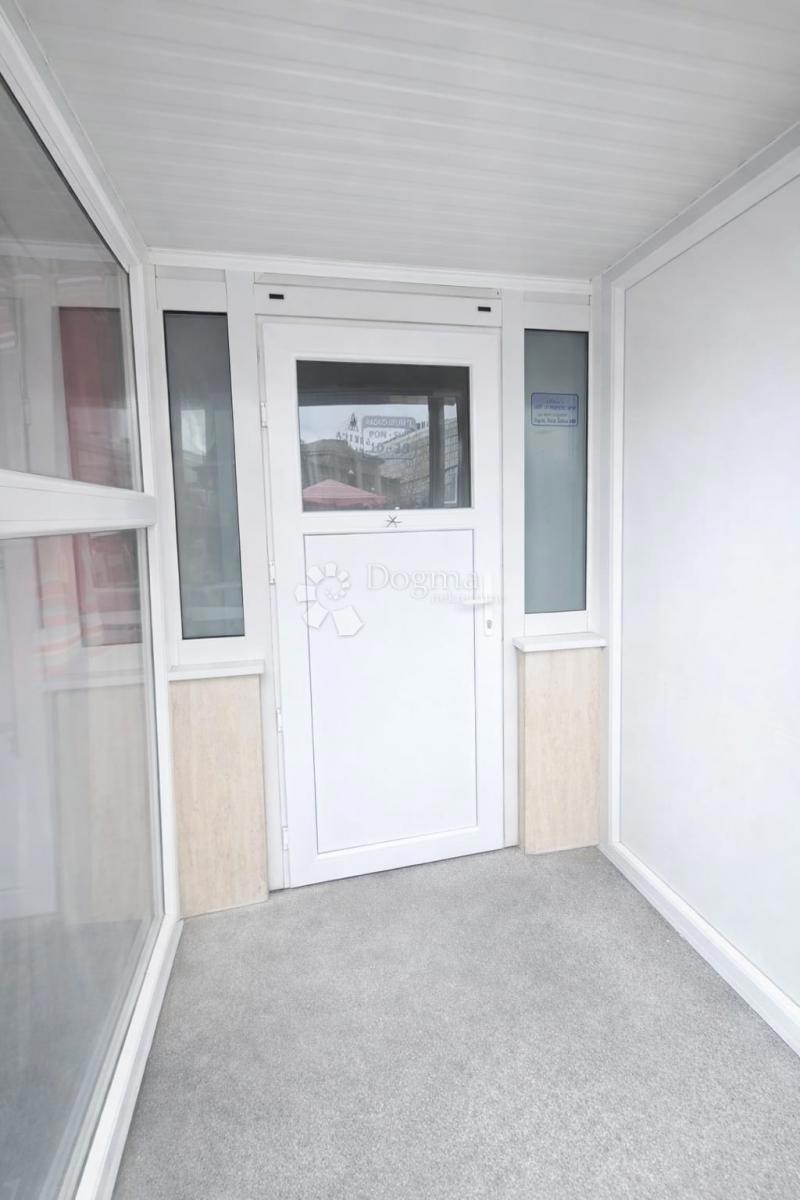 Locale commerciale Donji grad, Donji Grad, 7m2