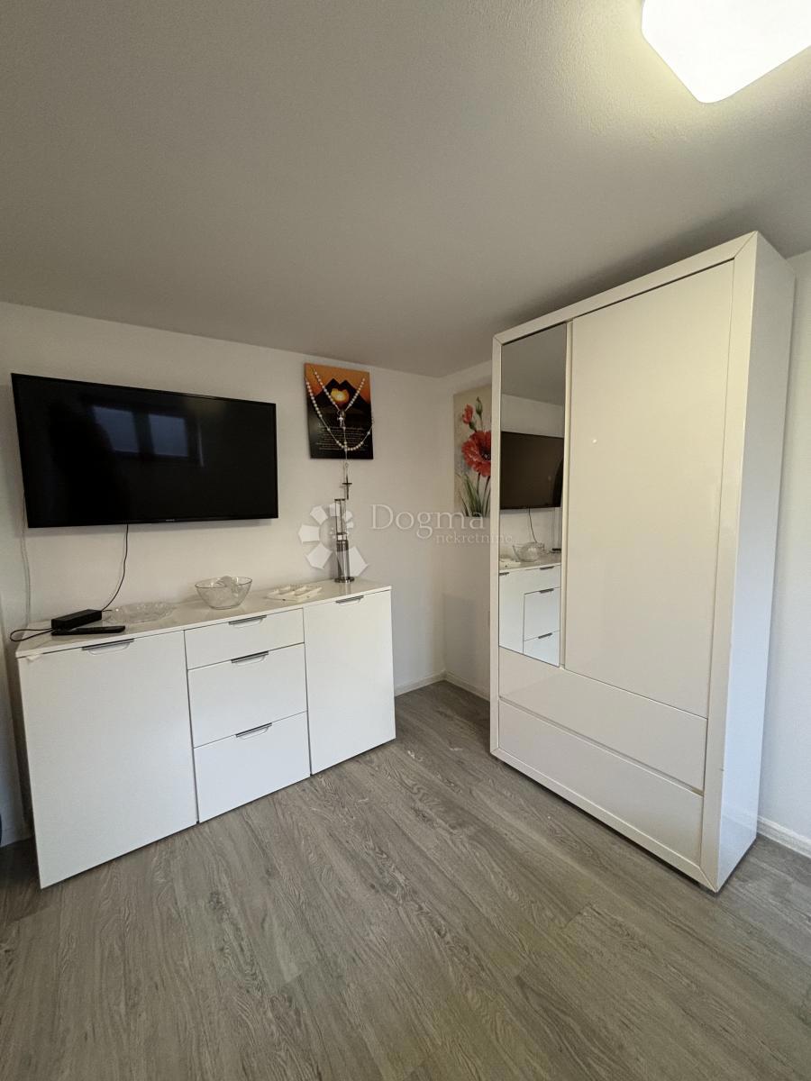 Casa Sesvetski Kraljevec, Sesvete, 167m2