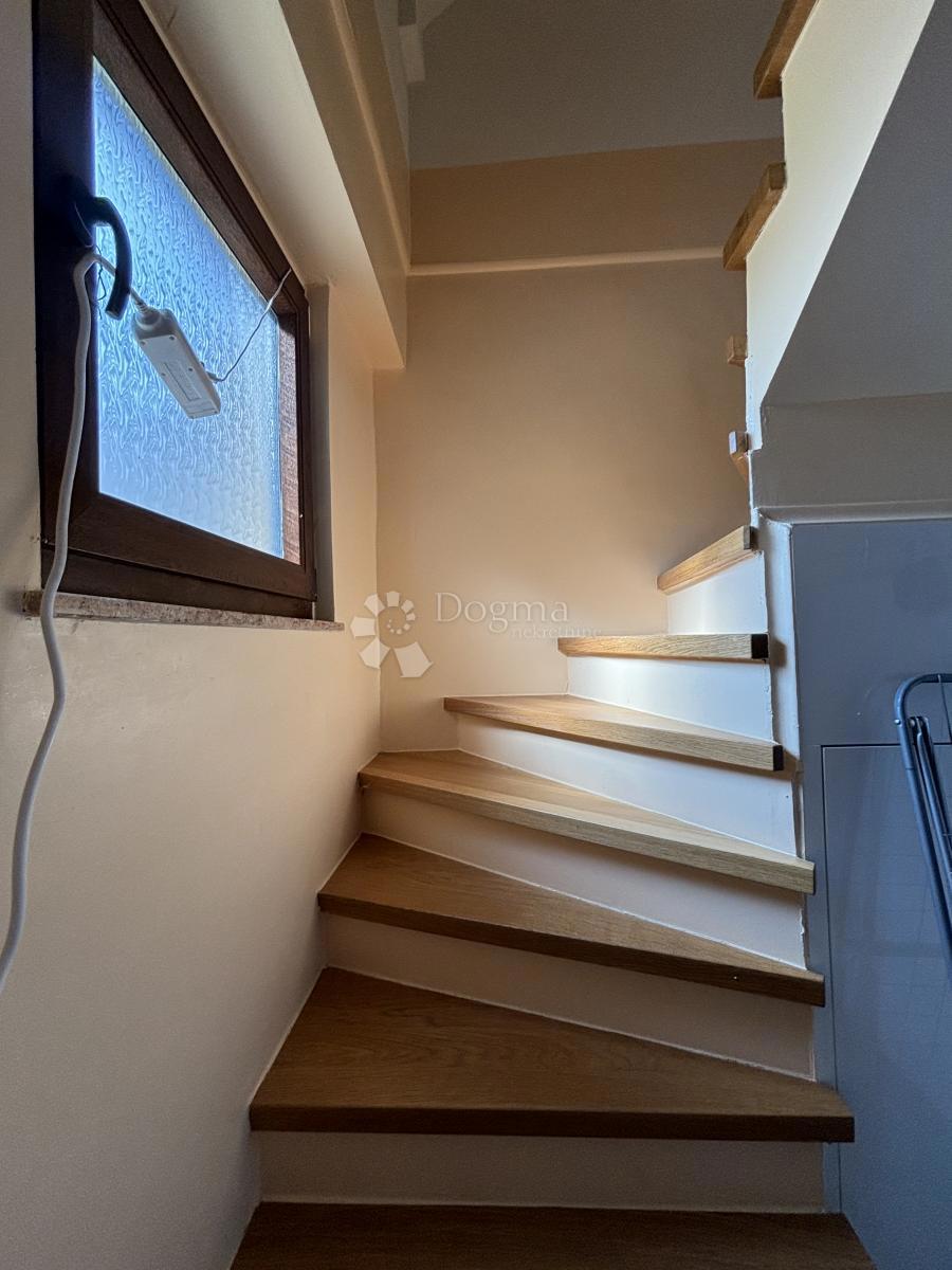 Casa Sesvetski Kraljevec, Sesvete, 167m2