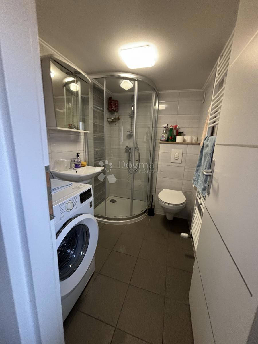 Casa Sesvetski Kraljevec, Sesvete, 167m2