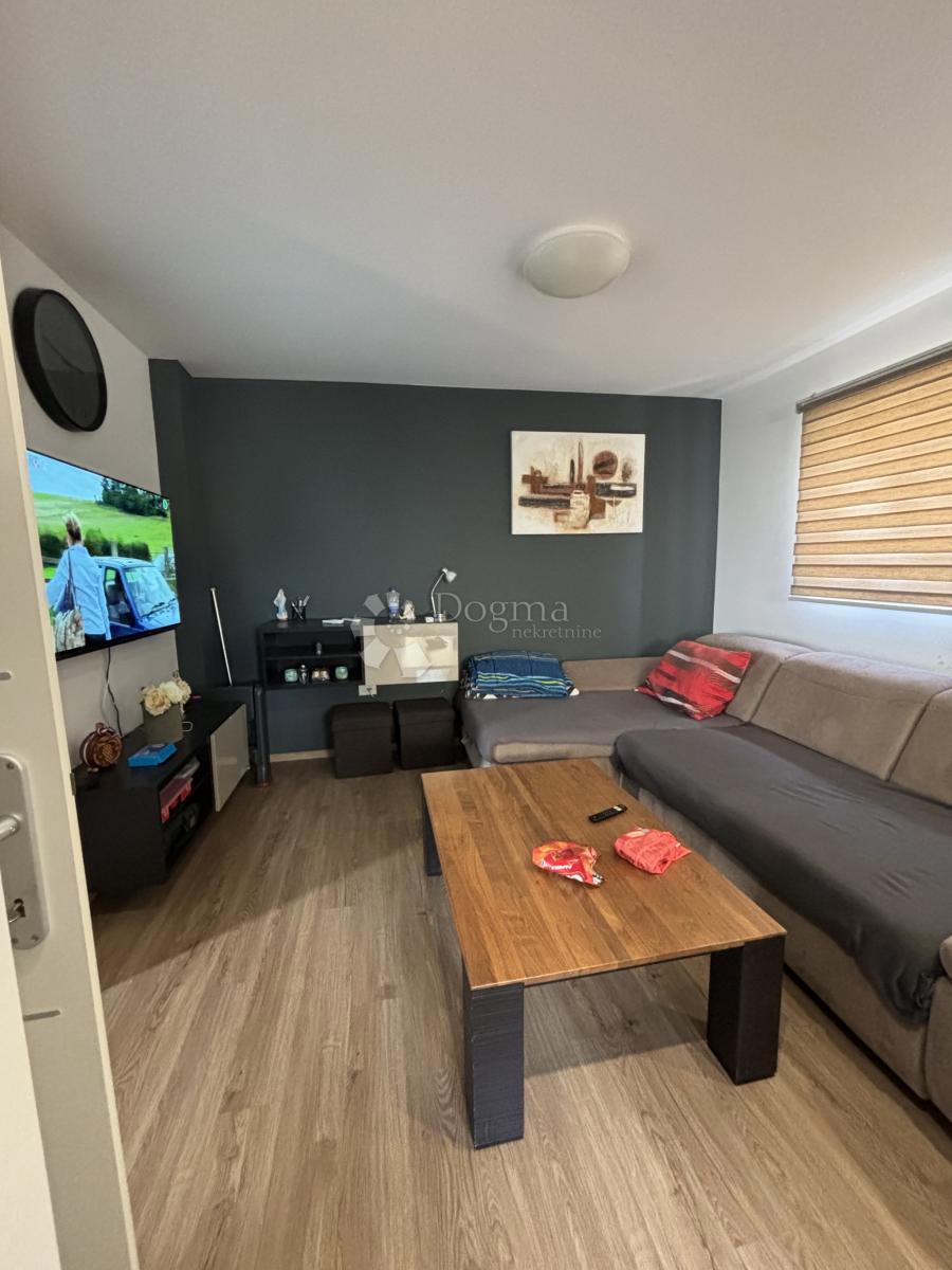 Casa Sesvetski Kraljevec, Sesvete, 167m2