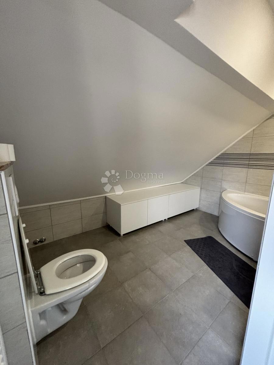 Casa Sesvetski Kraljevec, Sesvete, 167m2