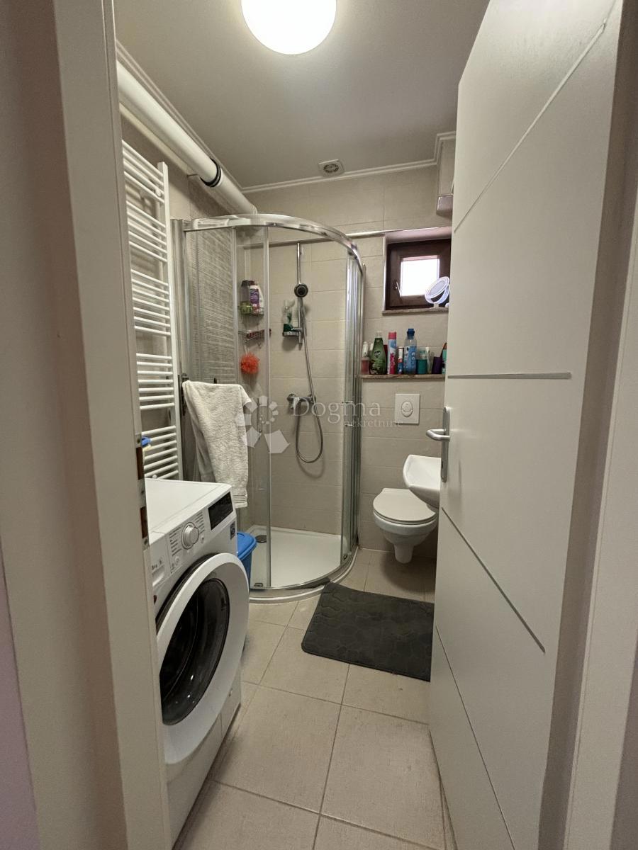 Casa Sesvetski Kraljevec, Sesvete, 167m2