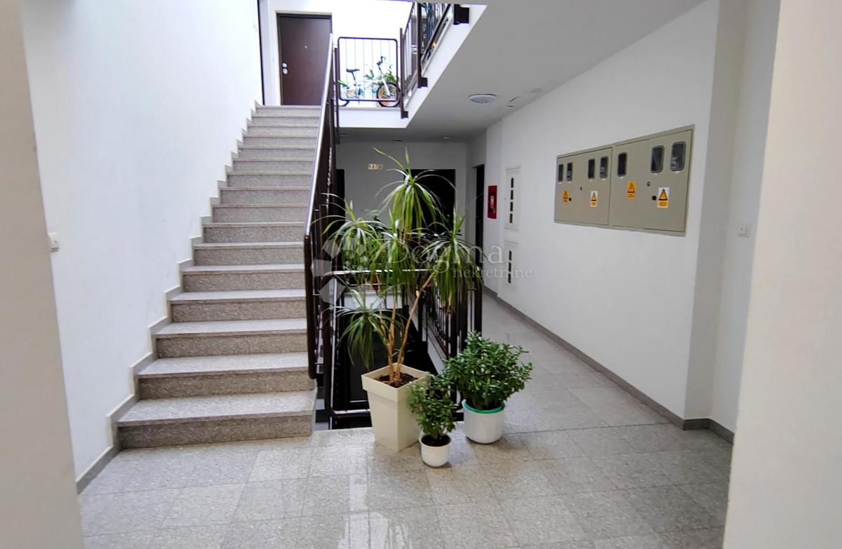 Allogio Špansko, Stenjevec, 41m2