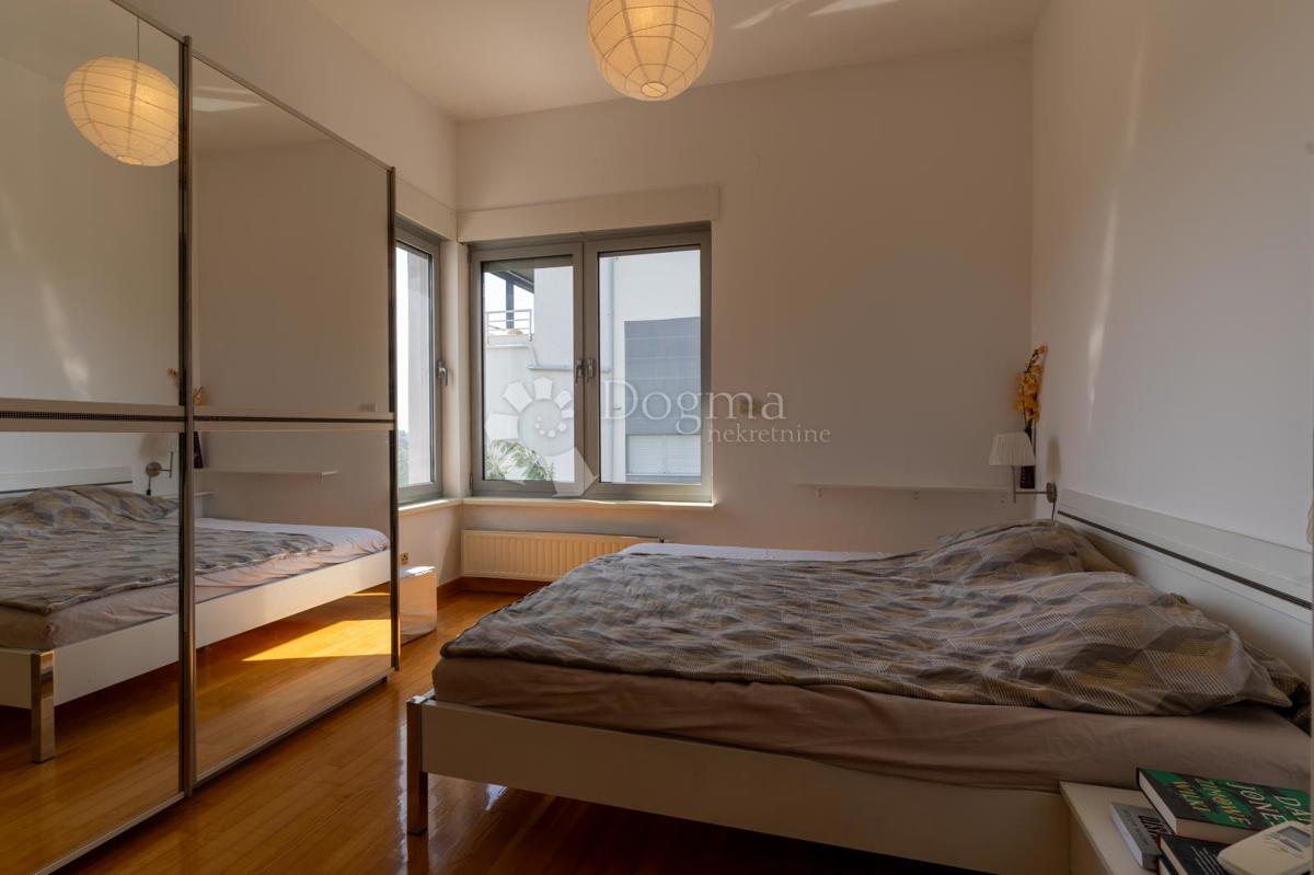 Allogio Šestinski vrh, Podsljeme, 130m2