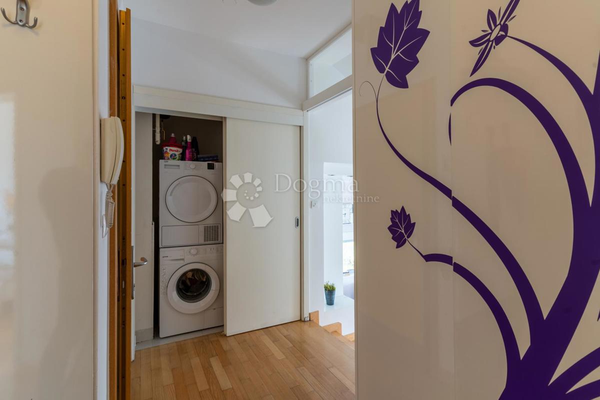 Allogio Šestinski vrh, Podsljeme, 130m2