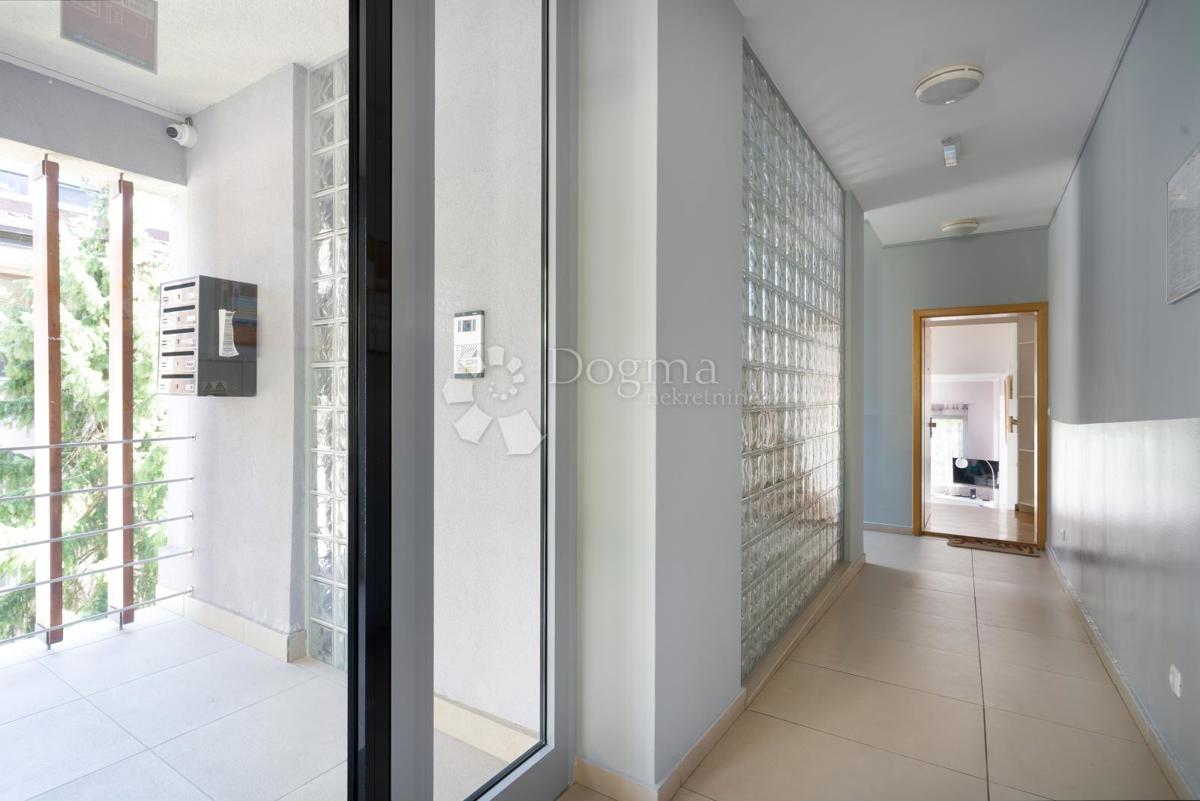 Allogio Šestinski vrh, Podsljeme, 130m2