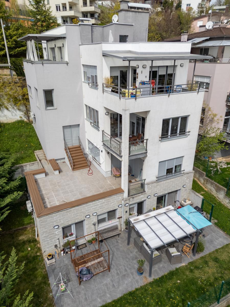 Allogio Šestinski vrh, Podsljeme, 130m2