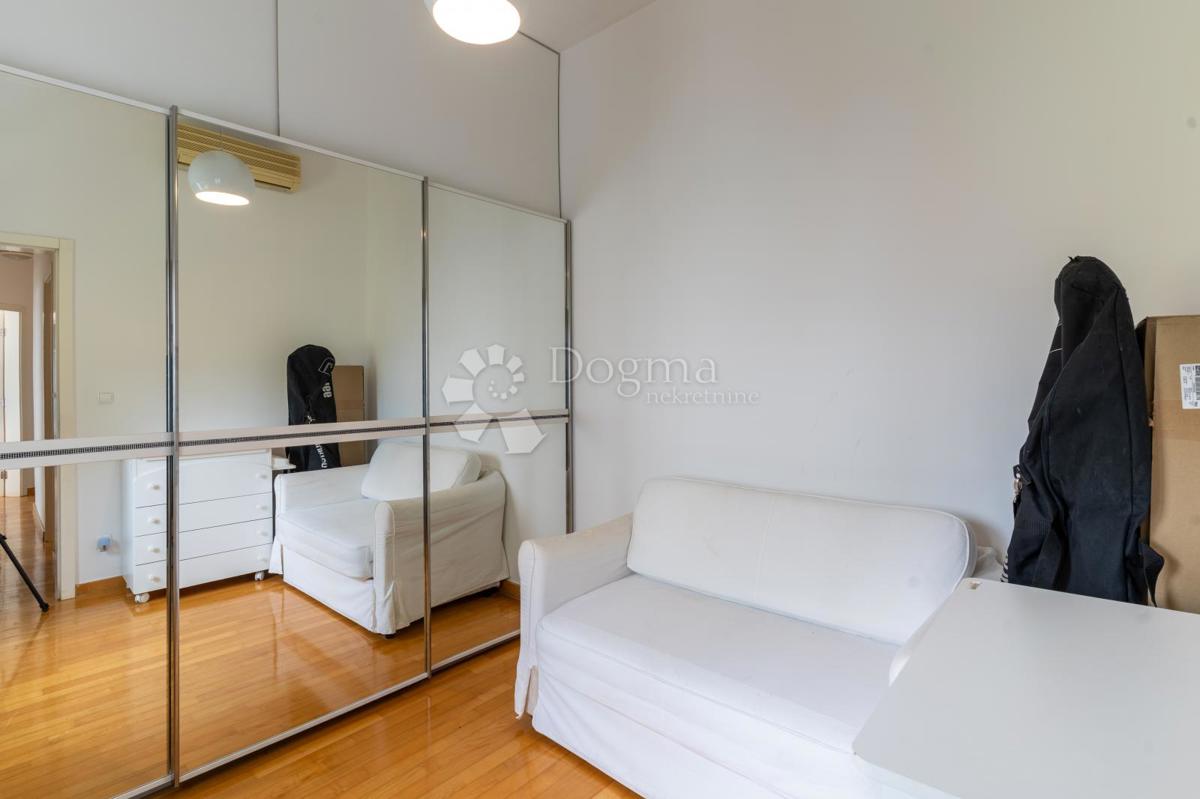 Allogio Šestinski vrh, Podsljeme, 130m2