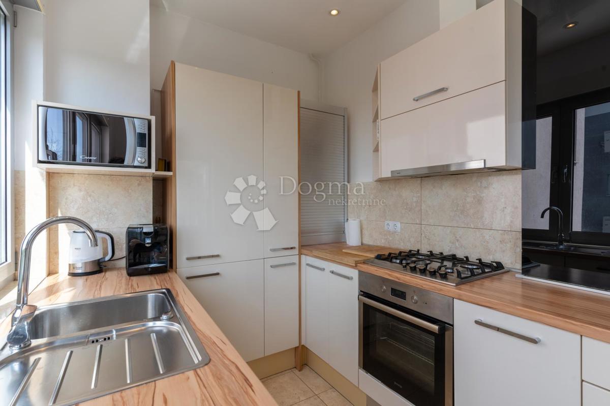 Allogio Šestinski vrh, Podsljeme, 130m2