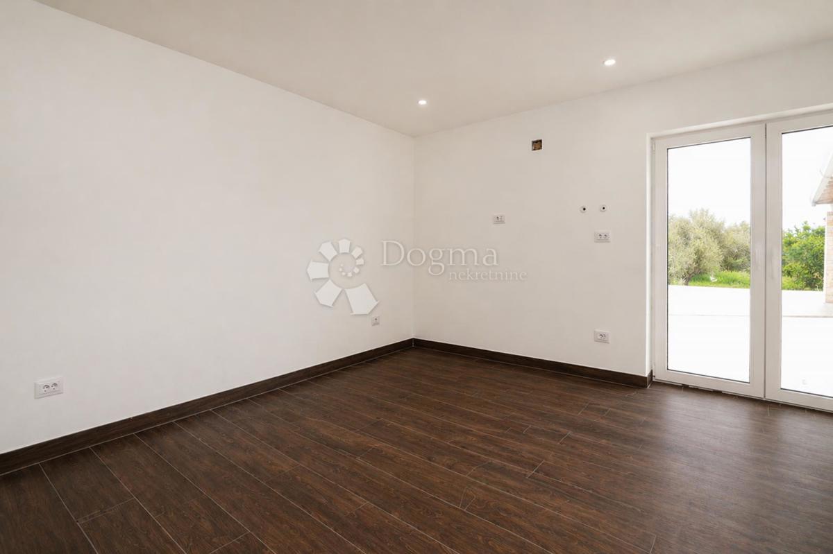 Villa istriana con vista panoramica aperta verso il mare