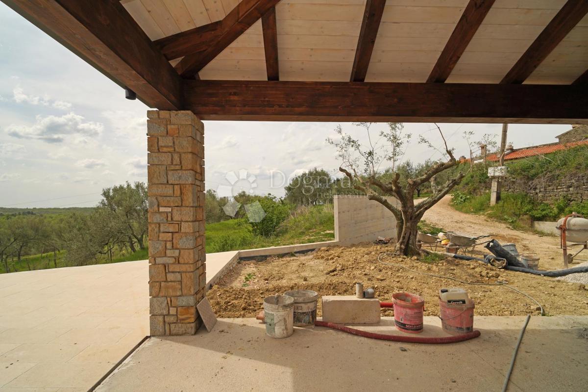 Villa istriana con vista panoramica aperta verso il mare