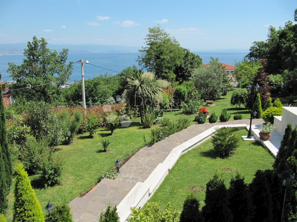 Casa Ičići, Opatija - Okolica, 350m2