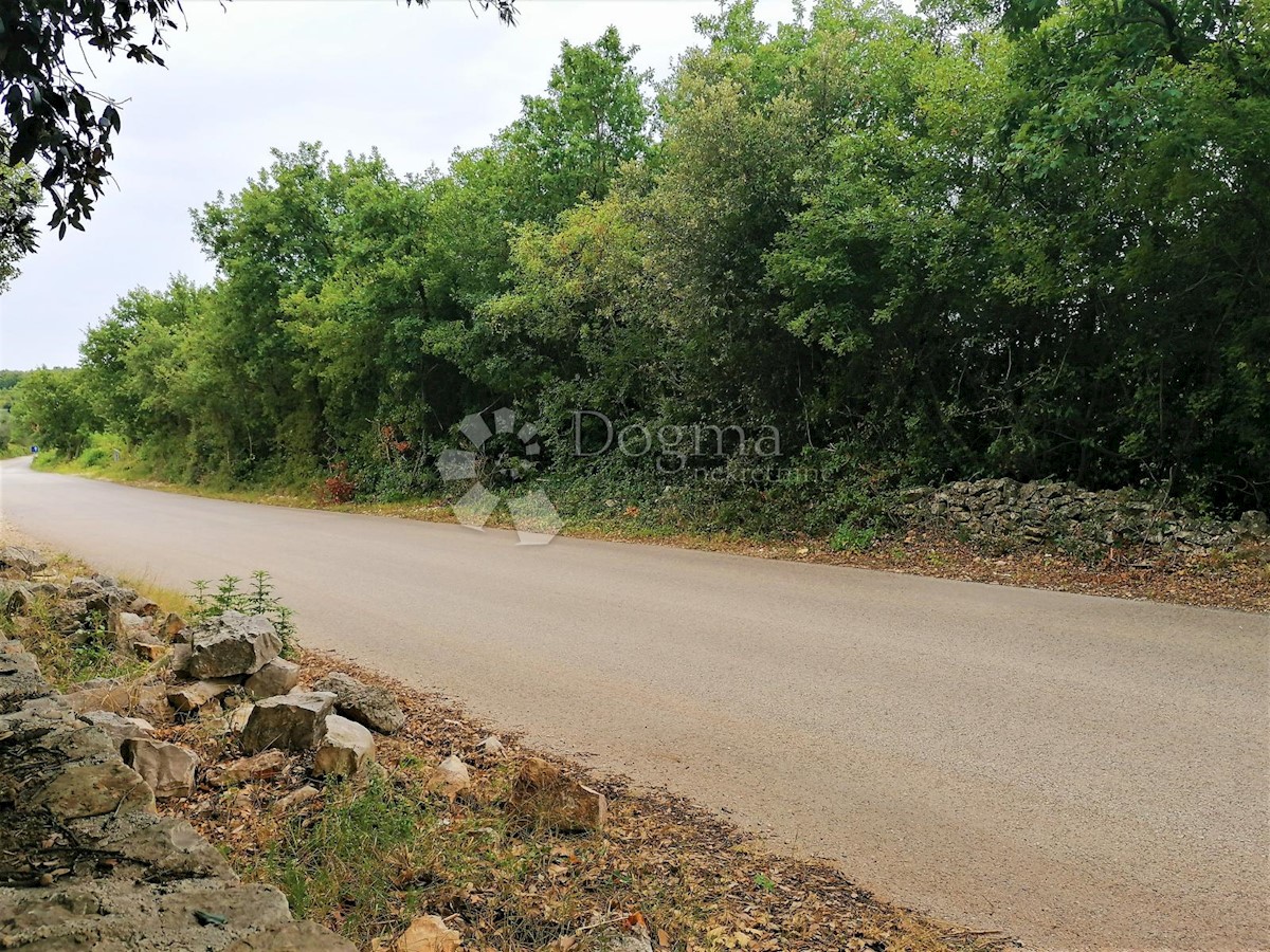 Terreno Peruški, Marčana, 600m2
