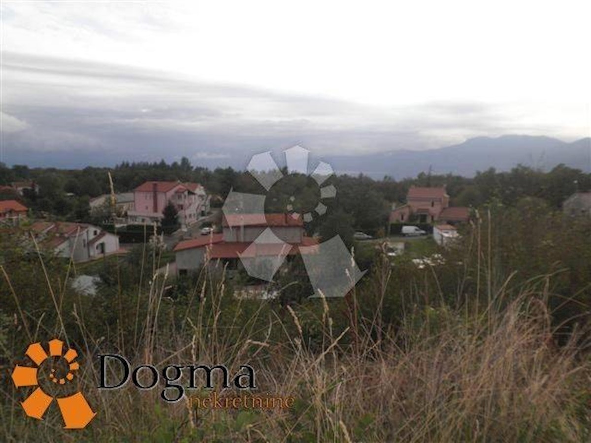 Terreno Gornja Drenova, Rijeka, 1.900m2