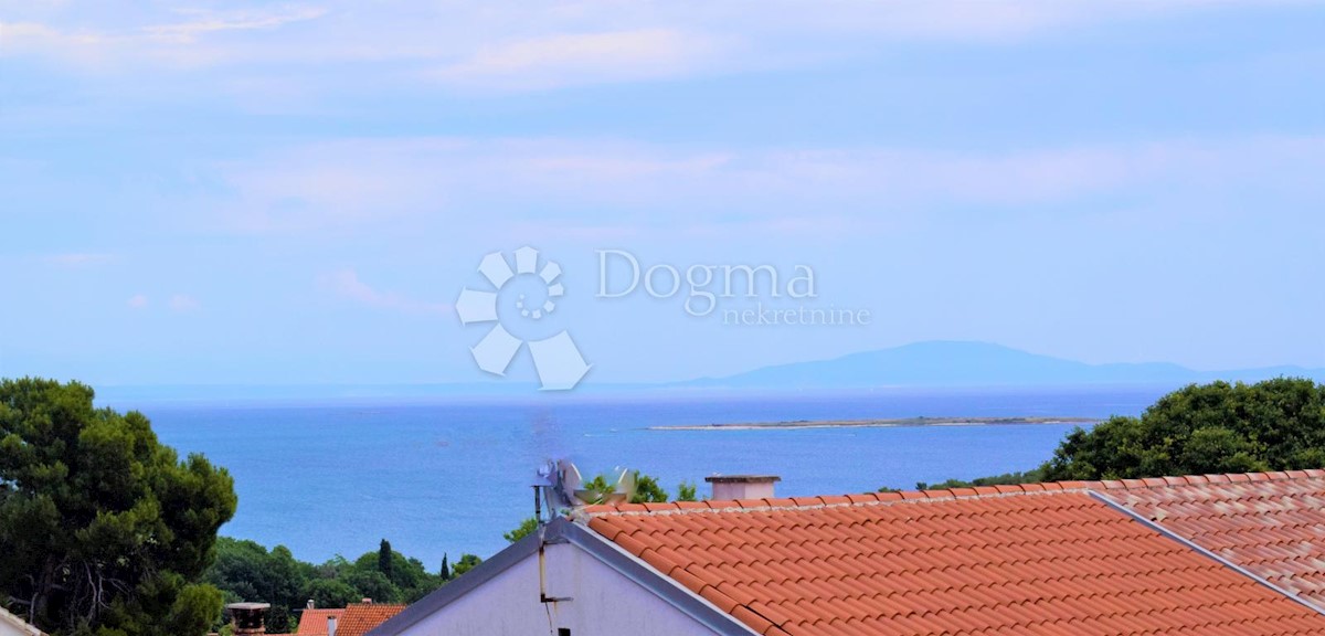 CASA CON VISTA MARE E 4 APPARTAMENTI IN POSIZIONE TOP