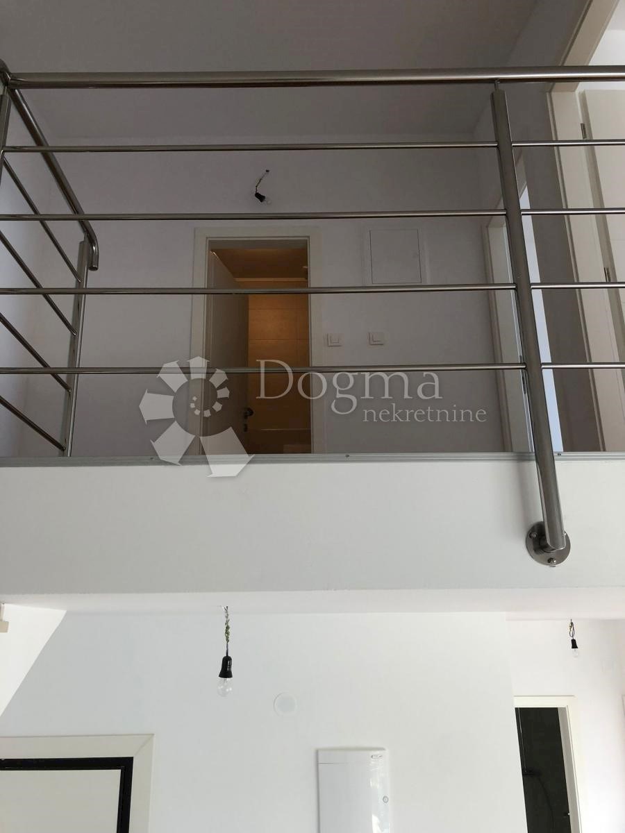 Appartamento Povljana, 112m2