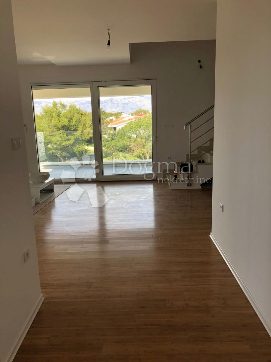 Appartamento Povljana, 112m2