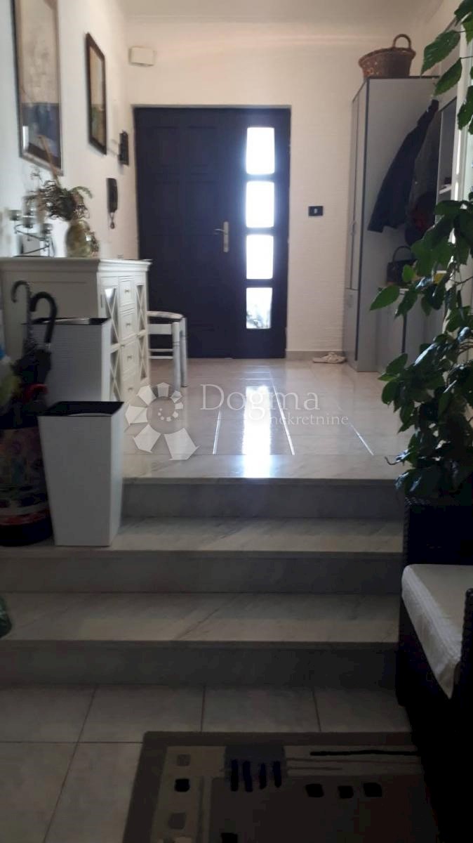 Allogio Petrići, Zadar, 155m2